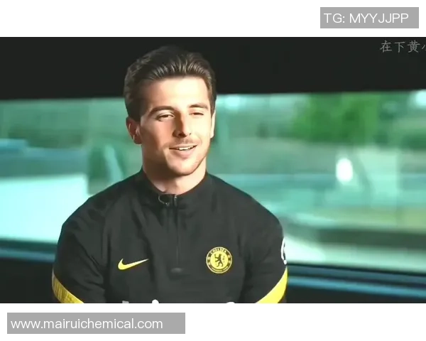 足球明星高清屏保尽享绿茵场魅力与激情瞬间的完美呈现